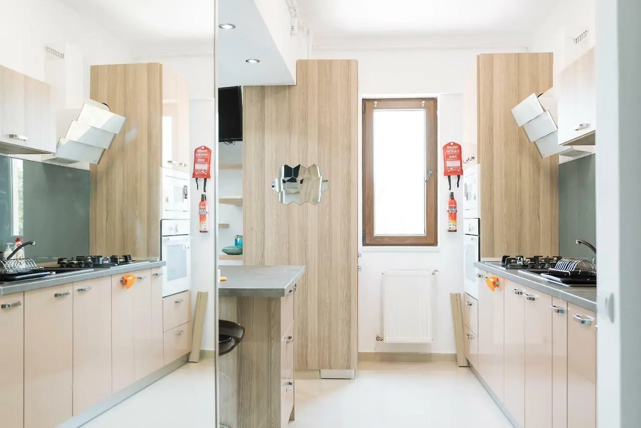 Luxury Flat 9 Near Metro Apartment Bucharest 0*,