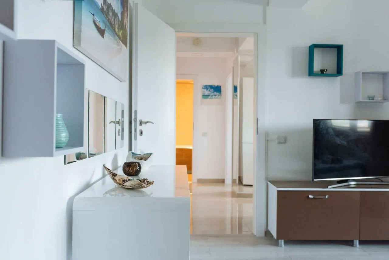 Luxury Flat 9 Near Metro Apartment Bucharest